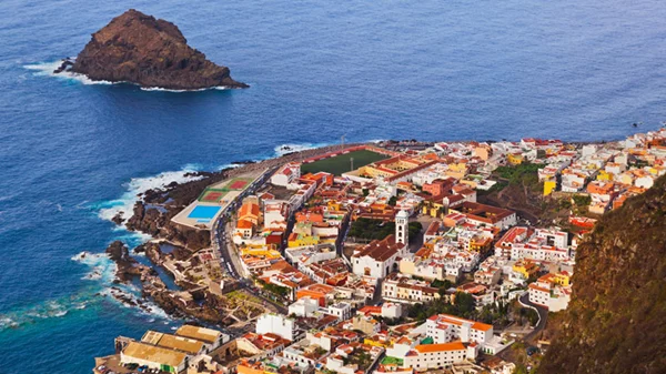 Κανάριοι Νήσοι: πήγαμε στα νησιά της ακούραστης λιακάδας και των χειμερινών σέρφερ 