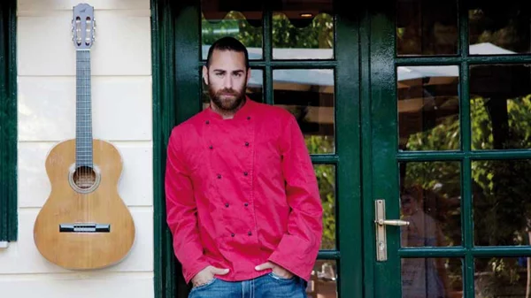 Το Μεγανήσι του Άρη Βεζενέ