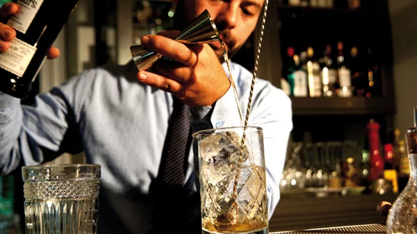 4 cocktail must στην Κηφισιά 