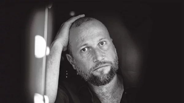 Φρανσουά  Νταμιέν. Ένας μελαγχολικός  και αστείος καουμπόι