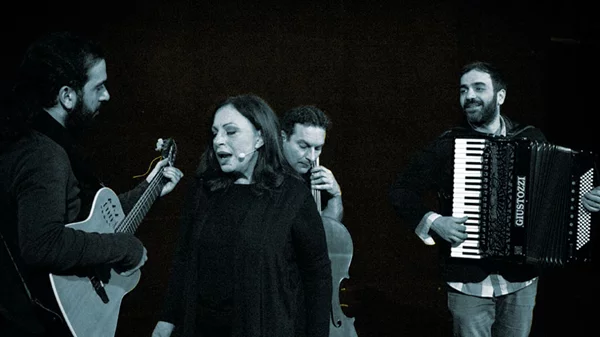 Χάρις Αλεξίου: «Χειρόγραφο» για εξομολόγηση