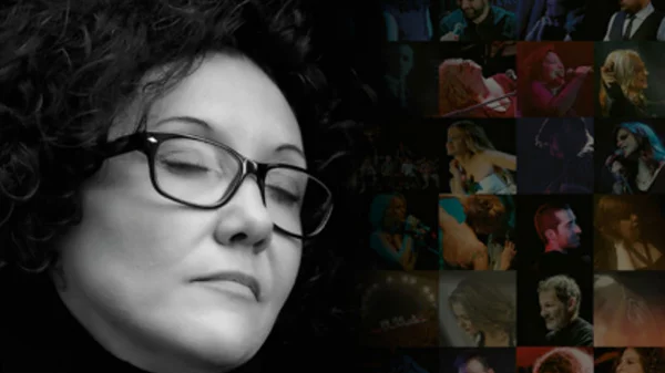 Ευαγγελία Θωμάκου: Αξέχαστες live στιγμές σε σαράντα κλικ