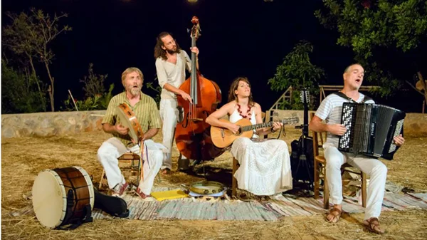 "Άνοιξη στον Πειραιά": Μια συναυλία για τους πρόσφυγες