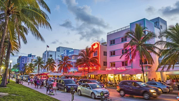 Μύκονος καλεί  Μαϊάμι