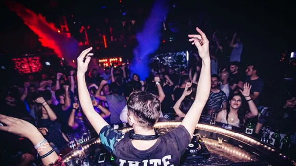 7 χρόνια «Dybbuk»