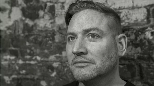 Ο Harvey McKay στο closing party του Blend