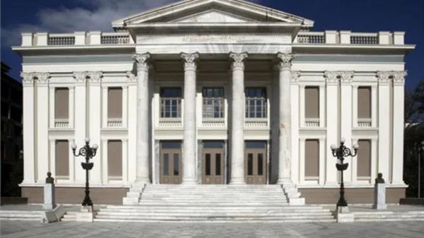 Εφηβικό θέατρο στο Δημοτικό Θέατρο Πειραιά