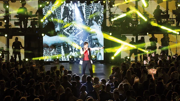 Νυχτοπερπάτημα στην παραλιακή