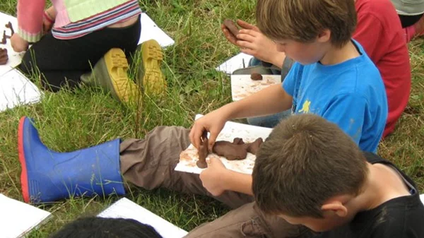 «Πλάθοντας τα παραμύθια» στο Μουσείο Νεότερης Κεραμικής