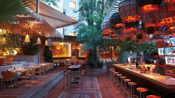 4 σενάρια που μυρίζουν καλοκαίρι  