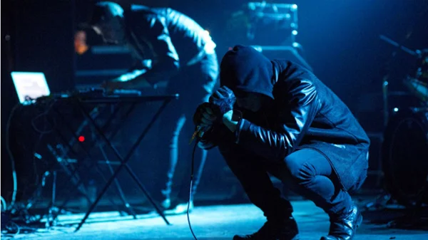 Νέο φεστιβαλικό project στο «six d.o.g.s.»