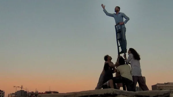 Ελλάδα- Συρία- Λίβανος, μια οθόνη δρόμος