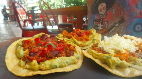 Μεξικάνικη φιέστα στο «Mama Roux» 