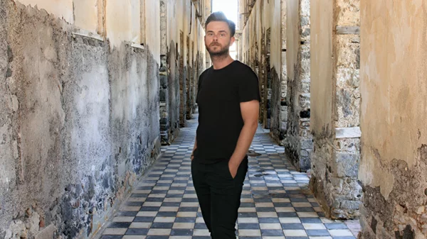 Η Νίσυρος του Γρηγόρη Χατζηιωαννίδη: «Ζω σε έναν κρατηρα. Τι πιο ιδιαιτέρο;»