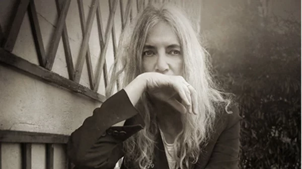 Patti Smith: τα τραγούδια έχουν πάντα τη δύναμη