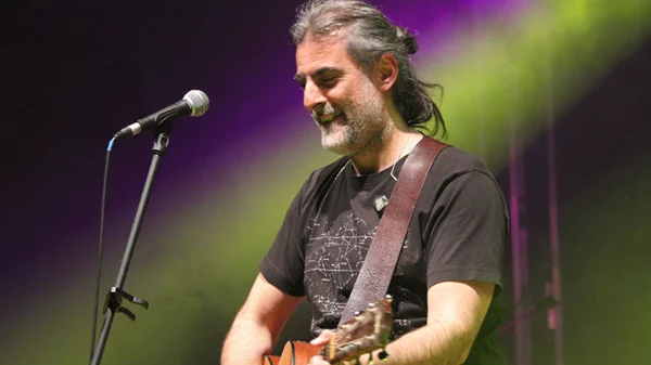 Απολαύστε τον Φίλιππο Πλιάτσικα και το «Rock της Δυτικής Όχθης» 2 άτομα με πληρωμή 1 εισιτηρίου!