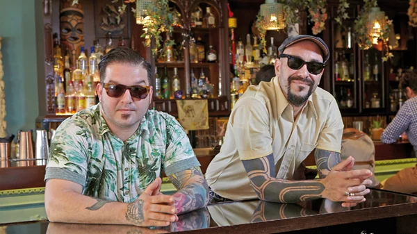 White Monkey: Ραντεβού στο εξωτικό Χαλάνδρι