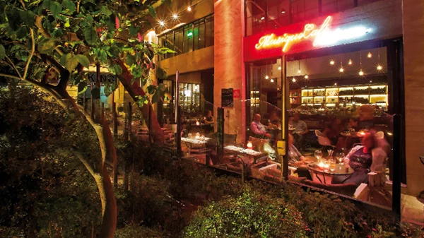 Musique Cafe & More: Το jazzy στέκι της ναξιώτικης γεύσης 