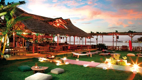 Balux Seaside + Pool: Δροσερή απόδραση στα νότια