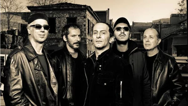 Με τους Mode Plagal και τα Κίτρινα Ποδήλατα συνεχίζονται οι συναυλίες στο Θέατρο Αττικού Άλσους