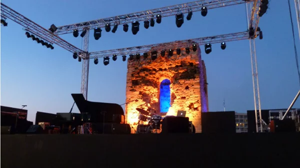 Μαγικές νύχτες στον λόφο της Σάνης