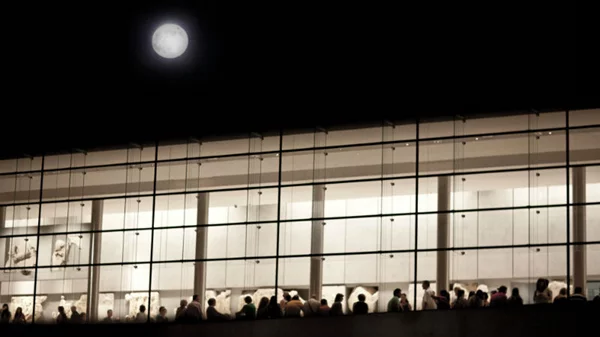 Πανσέληνος στο Μουσείο της Ακρόπολης