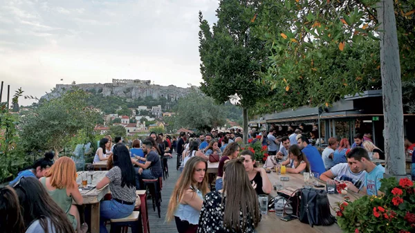 Οδηγός επιβίωσης για την αυγουστιάτικη Αθήνα