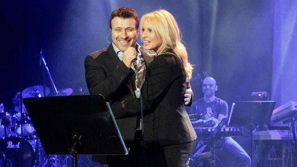 Η Πέγκυ Ζήνα νέα παρτενέρ του Γιάννη Πλούταρχου