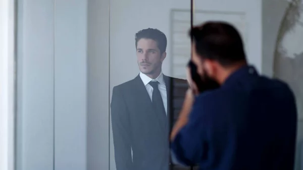 2 πρεμιέρες στην παραλιακή