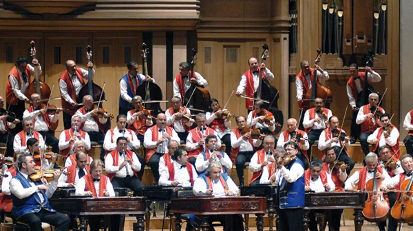 Λόγω sold out, μια ακόμα ημερομηνία για την Budapest Gypsy Symphony Orchestra στο Ηρώδειο