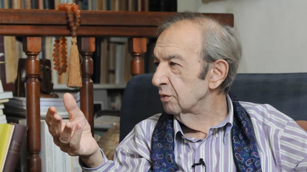 Ο Σπύρος Ευαγγελάτος στις «Κορυφές»