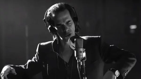 Μια ταινία για τη μουσική ιδιοφυία που λέγεται Νικ Κέιβ