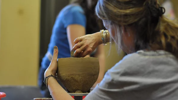 Μαθήματα κεραμικής με τους ειδικούς 