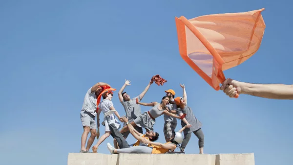 Η Σοφή Κουκοβάγια που αγαπά το θέατρο