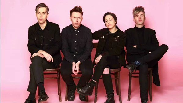 Girls Names: Μετα-μετα-punk