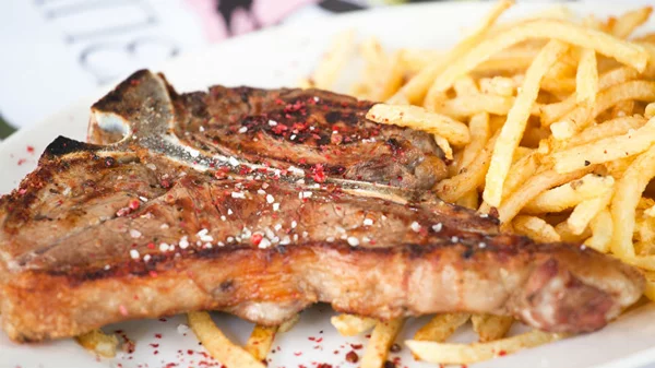 Νέα πιάτα στην «Μπεμπέκα» 