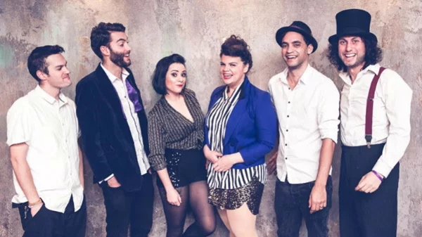 Electric Swing Circus: Χορευτικός ηλεκτρισμός