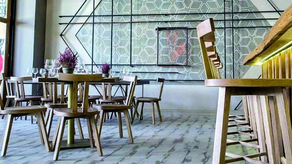 «Τhe Wilburry»: eat like a Brit 