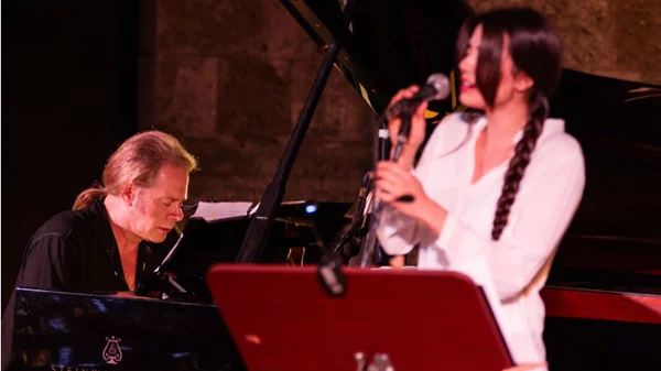 Στέφανος Κορκολής: η αγκαλιά που μου έχει δώσει ο Μίκης είναι το παν για μένα!