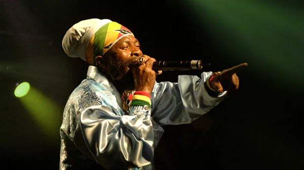 Roots Rasta Reggae με τον Capleton