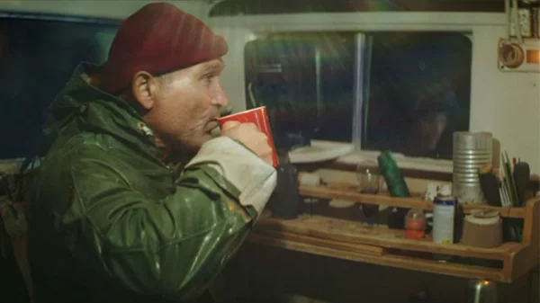 Ένα πρωτότυπο βίντεο για όσους  ξυπνούν πριν από εμάς για εμάς 