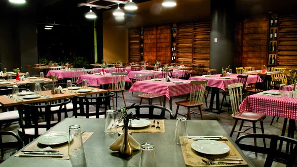 «Mantzavino»:  Mελίσσια αλά ιταλικά