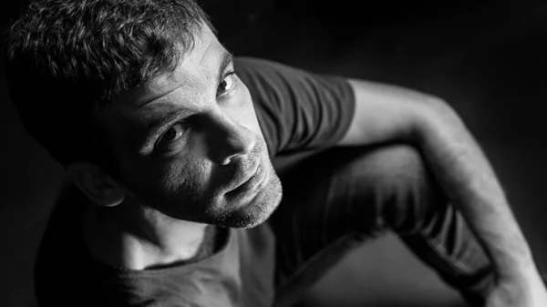 Απόστολος Ρίζος: «Στη ζωή, δεν βλέπουμε όλοι τα ίδια χρώματα»