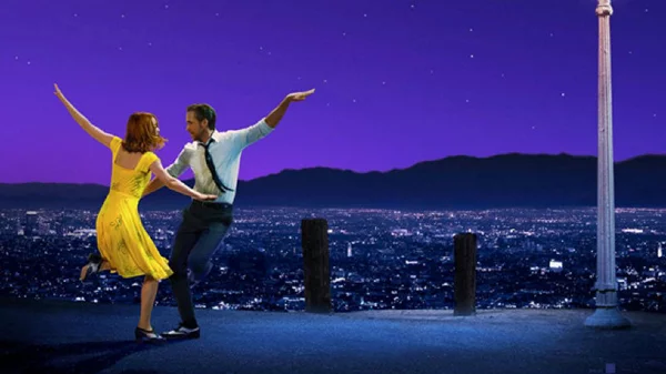 Οι κριτικοί της Νέας Υόρκης τραγουδούν «La La Land» και του Λος Άντζελες κοιτούν το «Moonlight»