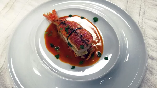 Ίντριγκες στο πιάτο στα καλύτερα εστιατόρια της πόλης