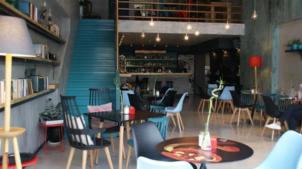 Χριστουγεννιάτικο bazaar στην «Έλη του Κλου»