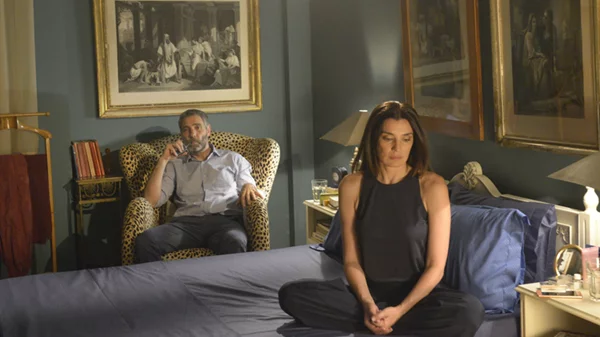 Δείτε τoυς «Τέλειους Ξένους» με το αθηνόραμα Club