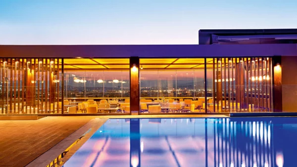 Πρωτοχρονιάτικο «Bright Night» στο «Wyndham Grand»