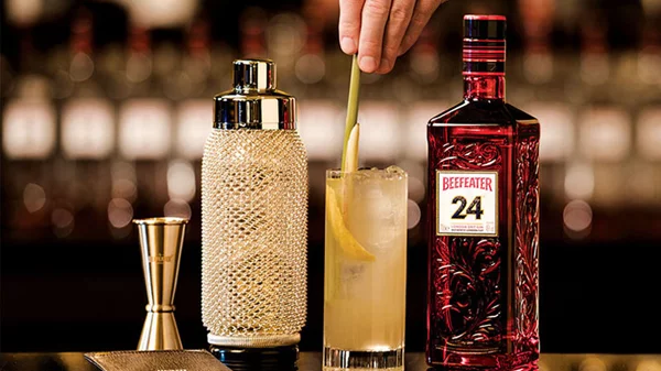 Ψήφισε το δικό σου καλύτερο εστιατόριο για το 2017 και κέρδισε ένα Beefeater 24