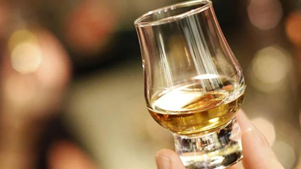 Σύναξη... ελληνικών αποσταγμάτων